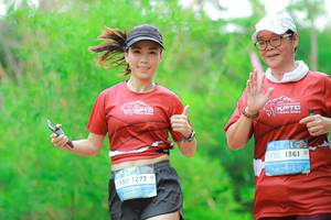 BIB: 1277, 1361
                            <button type="button" onclick="openModal(22089574)" class="btn btn-primary btn-sm float-right btn-popup" data-toggle="modal" data-target=".modal-high-quality">
                        <i class="fas fa-shopping-cart"></i> Add to Cart
                    </button>
                                            <button type="button" onclick="isThisMe(22089574, true)" class="btn btn-success btn-sm float-right btn-popup btn-isme hidden" data-toggle="tooltip" data-placement="bottom" title="นี่คือรูปของคุณใช่ไหม คลิกที่นี่เพื่อเอาเข้าอัลบั้ม">
                        <i class="fas fa-plus"></i> Add to album
                    </button>
                    <button type="button" onclick="isThisMe(22089574, false)" class="btn btn-warning btn-sm float-right btn-popup btn-isnotme hidden">
                        <i class="fas fa-ban"></i> Remove from album
                    </button>